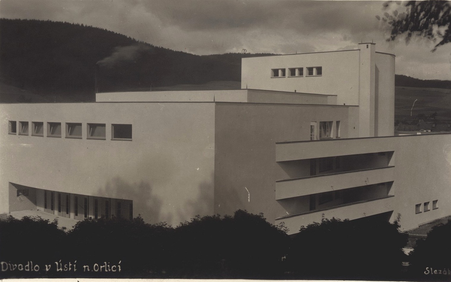 Roškotovo divadlo Ústí nad Orlicí